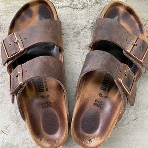 Classic Arizona Birkenstock, size 37